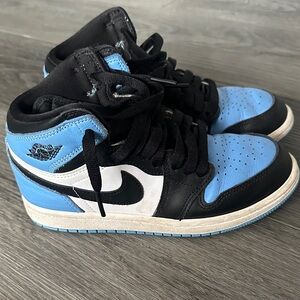 Air Jordan High-Top Sneakers in Blue and Black Retro high top